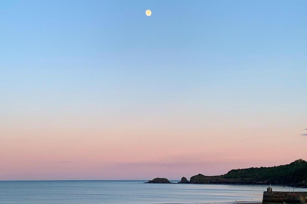 Dolphins Apartment - Spectacular Sea Views Saundersfoot Exterior foto